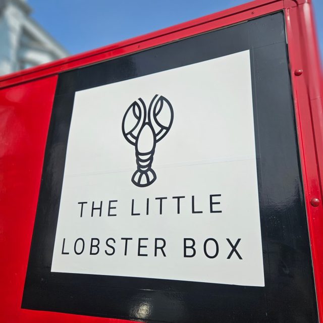 We loved creating this minimal yet impactful vinyl signage for our friends at The Little Lobster Box in Newquay!
This quick job was all about letting their name speak for itself, with a clean design that stands out without being loud. It just goes to show how a little bit of vinyl can make a big, professional impression.
If you're in Newquay, be sure to check out The Little Lobster Box for some amazing local seafood. And if you're a business looking to make an impact, you know who to call!
#printsignagecornwall #newquay #signage #vinylsigns #cornwall #smallbusiness #thelittlelobsterpot #shoplocal #newlook